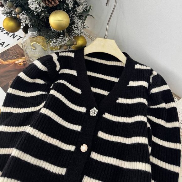 Black And White Striped Knit Cardigan With Pearl Buttons - Picture 2 of 4